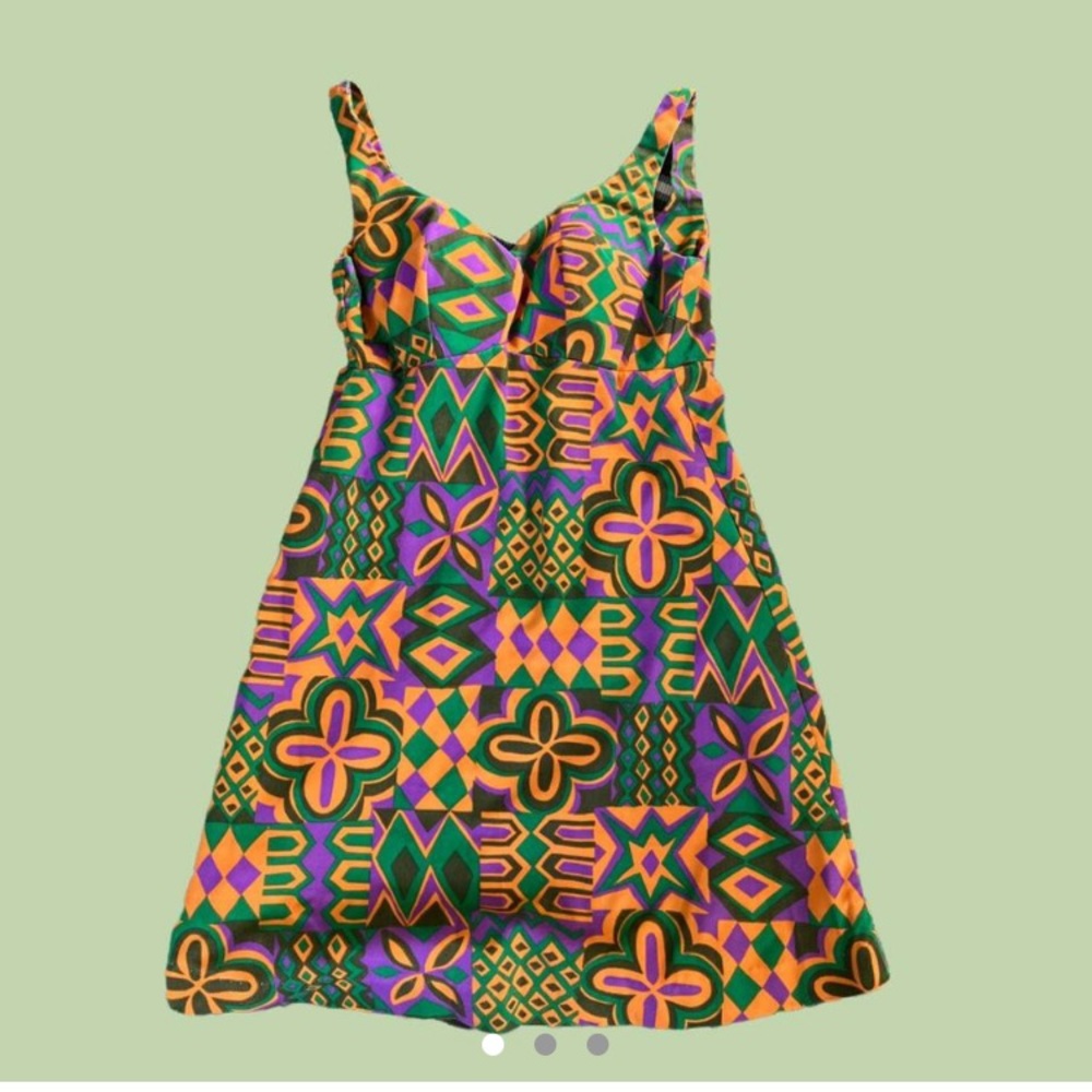 Vintage 70s mini dress
S